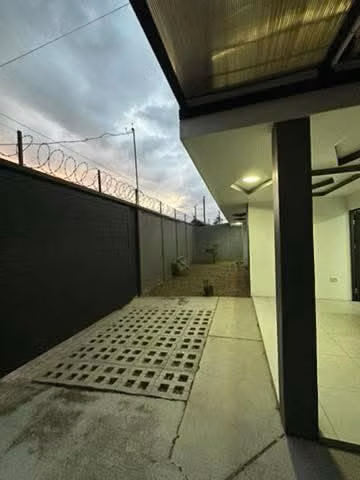 Se Vende Casa de Dos Plantas, Desamparados, Alajuela - Imagen 2