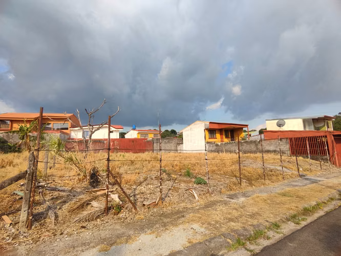 Lotes en Venta. Residencial Los Adobes, Alajuela - Imagen 3