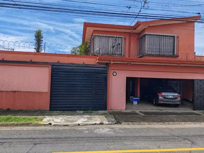 Se Vende Casa en Mercedes Norte, Residencial
