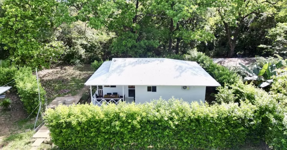 Casas para estrenar, en condominio, en residencial rodeado de naturaleza, muy cerca playas.