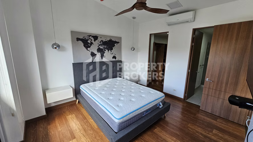 Alquiler apartamento Distrito 4 | Amoblado | 2 habitaciones | $1900 - Imagen 8