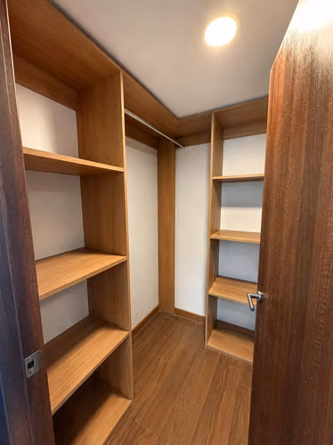 Venta Apartamento, los Yoses, San Pedro, con vista, 2 parqueos, línea blanca - Imagen 9