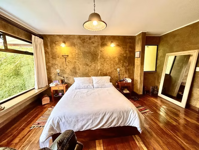 Venta de Casa en San Isidro de Heredia . Casa Moderna estilo Rústica - 600 m² de Terreno