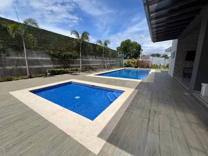 OPORTUNIDAD EN VENTA MERCEDES NORTE, HEREDIA
