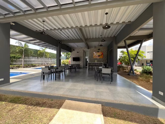 OPORTUNIDAD EN VENTA MERCEDES NORTE, HEREDIA