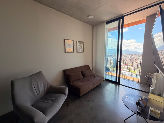 Alquiler de Apartamento Amoblado Urbn Escalante, 23.