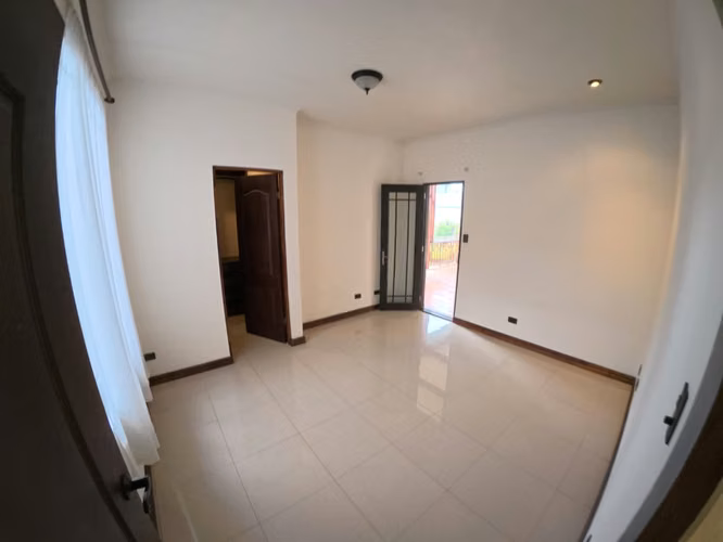 VENTA CASA LUJO SANTO DOMINGO DE HEREDIA