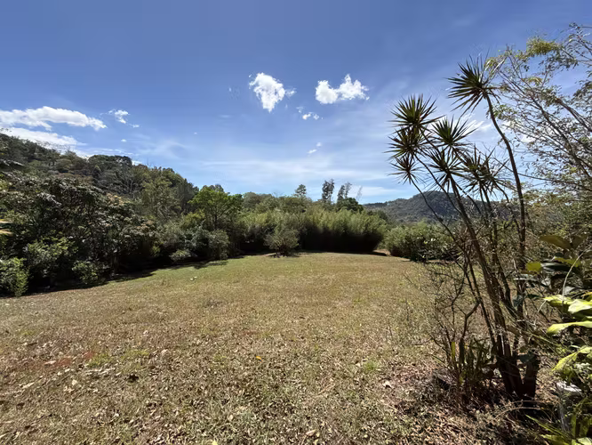 Se vende el terreno en Puriscal