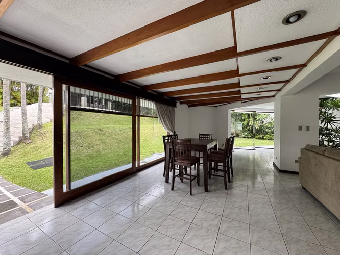 Venta de casa en Guayabos de Curridabat