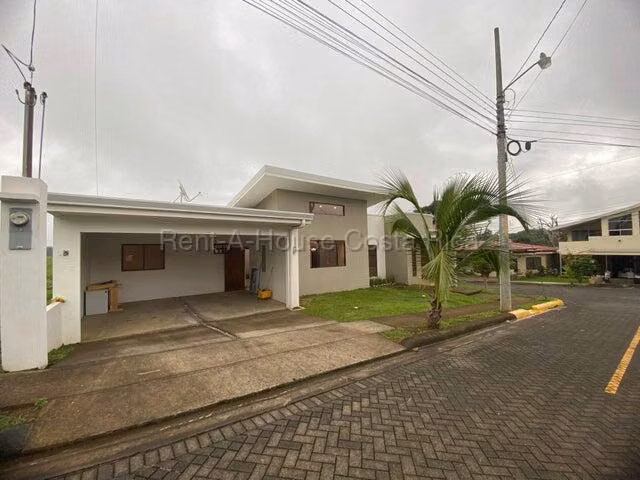 Moderna Casa de una planta en Condominio Familiar en Grecia - Imagen 2