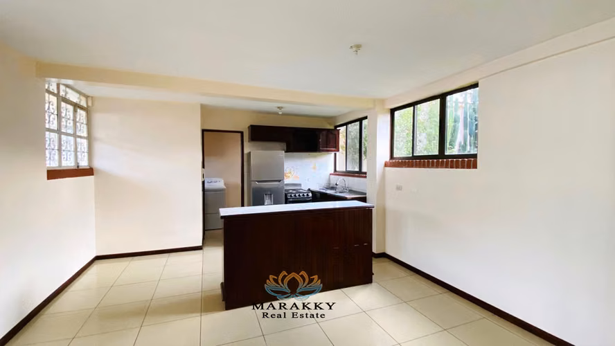 Alquiler de Apartamento en San Rafael de Escazú con línea blanca - Imagen 3