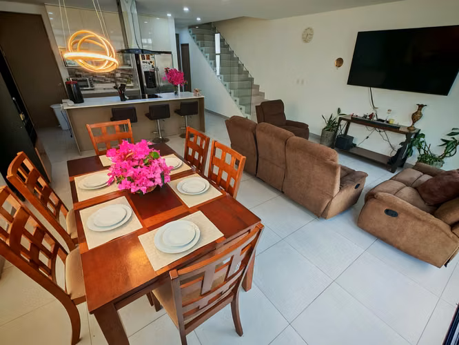 *Alquiler Casa en Condominio Santa Ana Boulevard - Imagen 5