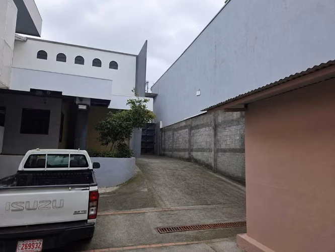 Propiedad Comercial Premium en Tres Ríos Frente a Calle Principal