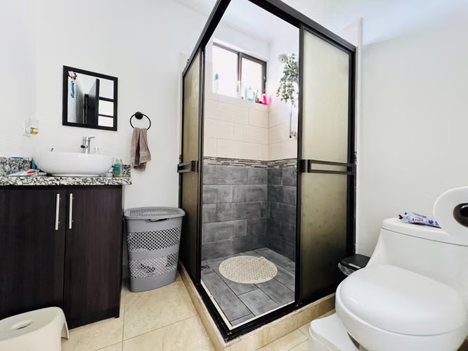 Apartamento para la Venta en el alto de Guadalupe SJ150 - Imagen 11
