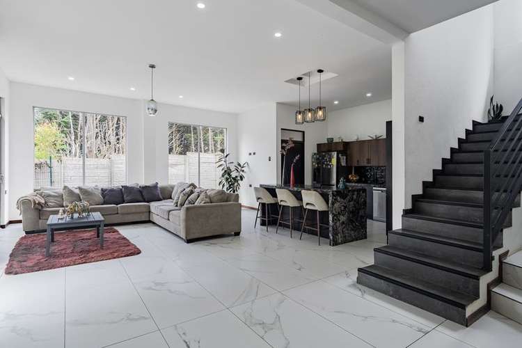 SE VENDE Casa moderna en Residencial El Castillo, Heredia KS - Imagen 7