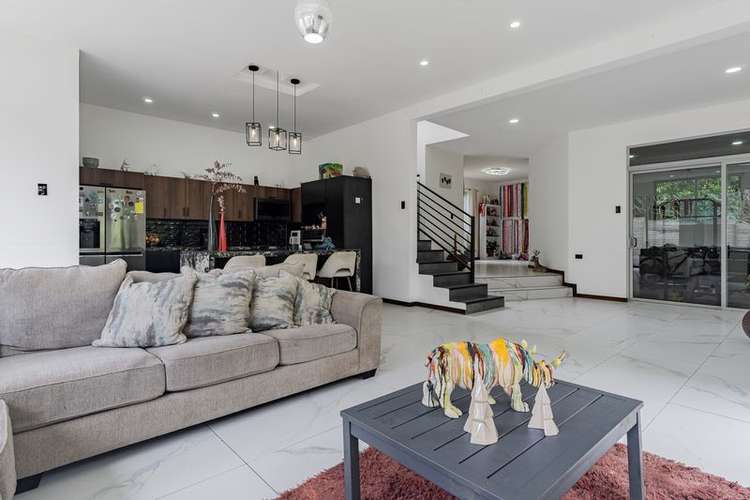 SE VENDE Casa moderna en Residencial El Castillo, Heredia KS - Imagen 11