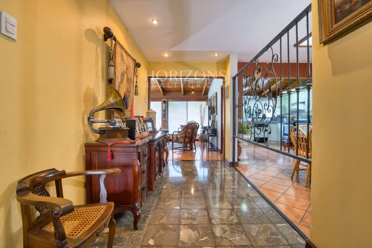 Casa con Uso de Suelo Mixto en Pinares de Curridabat – Ideal NJA1247 - Imagen 11