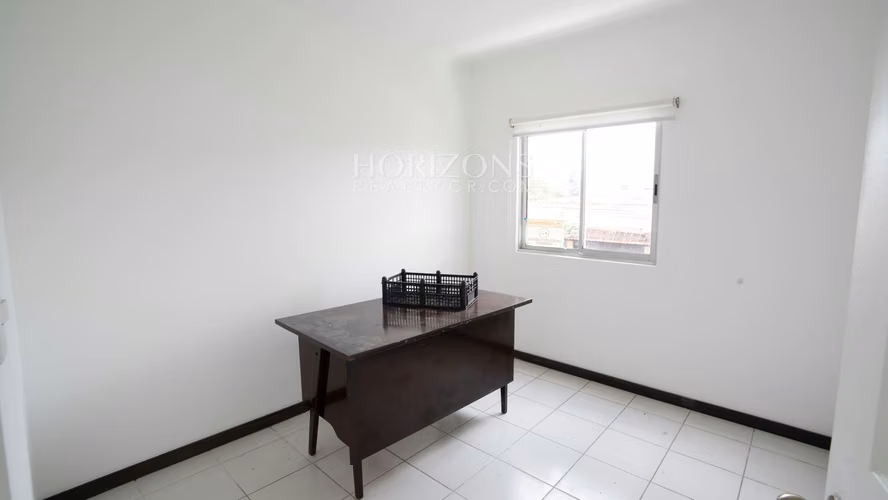 Casa con Uso de Suelo Mixto en San Jose Naciones Unidas 6 Habitaciones NOJ1256 - Imagen 13