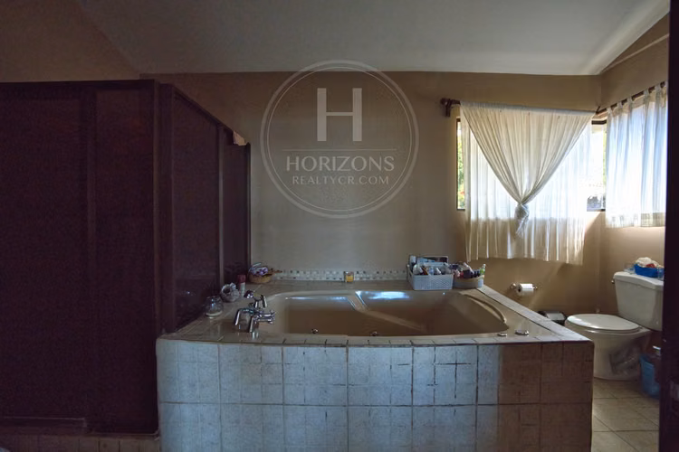 Casa en Venta San Ramón Tres Ríos 4 Hab con Vistas Panorámicas NJA1329 - Imagen 17