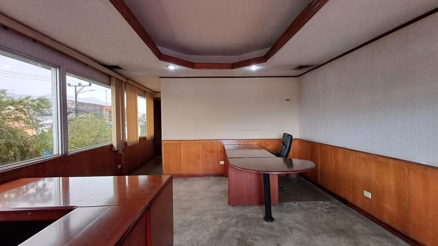 Venta de Casa uso Comercial Barrio Gonzalez Lahmann - Imagen 18