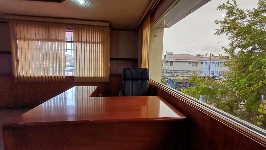 Venta de Casa uso Comercial Barrio Gonzalez Lahmann - Imagen 19