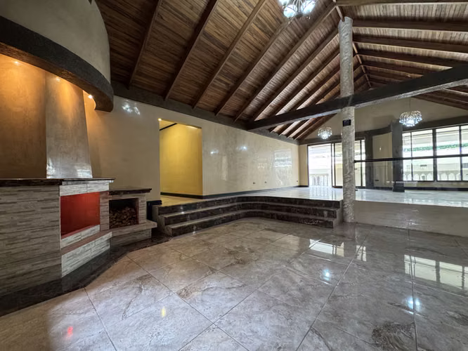 Venta de casa en Pinares, Curridabat
