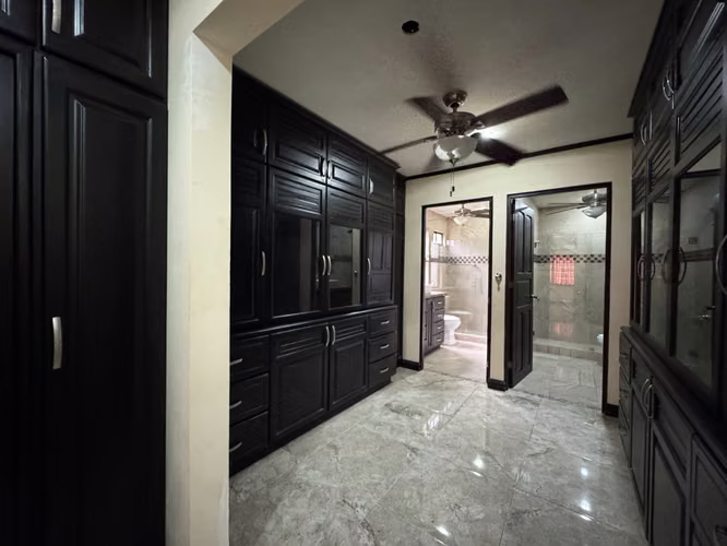 Venta de casa en Pinares, Curridabat
