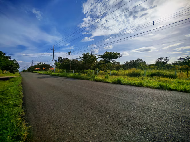 Se venden 11,169 m² para desarrollo - Uso mixto + 10 disponibilidades de agua (FB) - Imagen 3