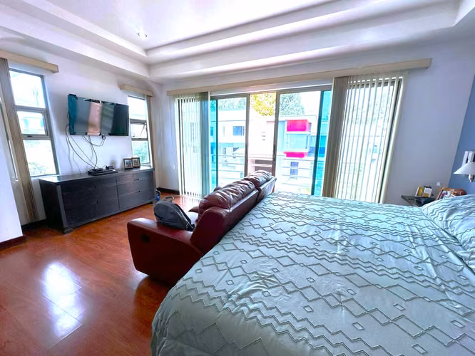 Casa en Venta en Condominio Génesis, Jacuzzi, 3 Hab – Montes de Oca, Excelente Ubicación
