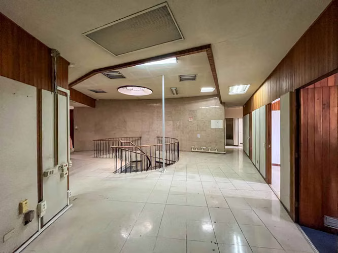 Venta de Edificio ideal para oficinas, instituciones o inversión corporativa - Imagen 4