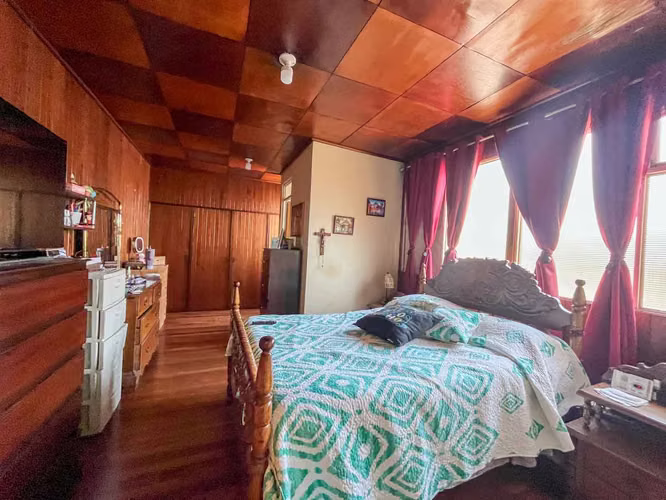 Venta de casa en Barrio La California, ideal para negocio, hospedaje o inversión - Imagen 8