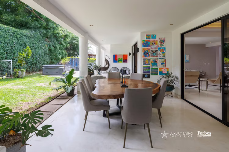 21424 - Casa remodelada, 4 hab, terraza, jardín y 2 salas de TV - Imagen 9