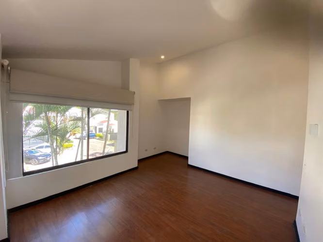 Escazu, por CR Country Club, linda-amplia-impecable, 3 hab, 2.5, baños, terraza, seg 24H. - Imagen 12