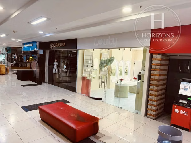 Se Alquila Local Comercial en Mall San Pedro Acceso Directo desde BAC NJA1397JB - Imagen 6