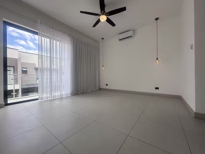 Casa Moderna en Condominio en Lindora 185mts - Imagen 14