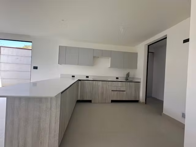 Casa Moderna en Condominio en Lindora 185mts - Imagen 2