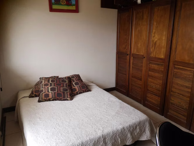 Escazú Guachipelín se alquila casa en condominio  - Imagen 16