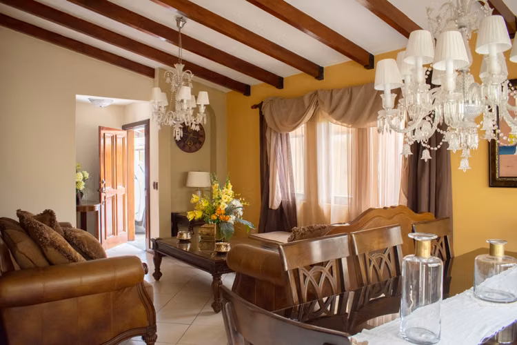 Escazú Guachipelín se alquila casa en condominio  - Imagen 11