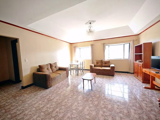Alquiler de apartamento en Rohrmoser. Amoblado. - Imagen 8