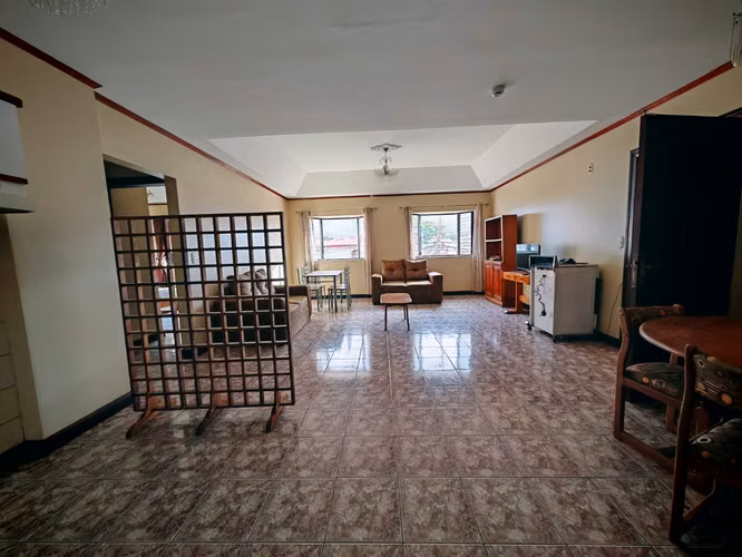 Alquiler de apartamento en Rohrmoser. Amoblado. - Imagen 4