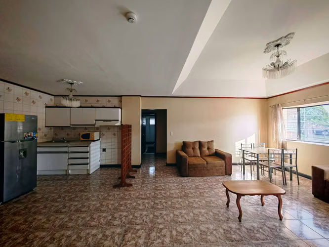 Alquiler de apartamento en Rohrmoser. Amoblado. - Imagen 3
