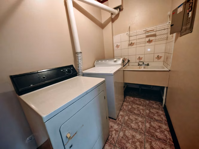 Alquiler de apartamento en Rohrmoser. Amoblado. - Imagen 5