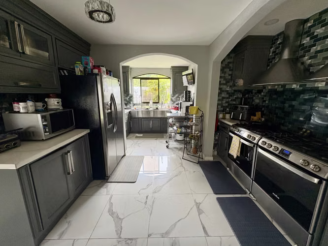 Venta de condominio con 3 casas en Lomas de Ayarco, Curridabat - Imagen 2