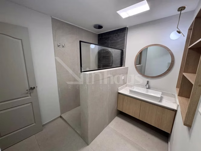 Se vende casa remodelada 100% con apartamento en Desamparados centro P.P - Imagen 5