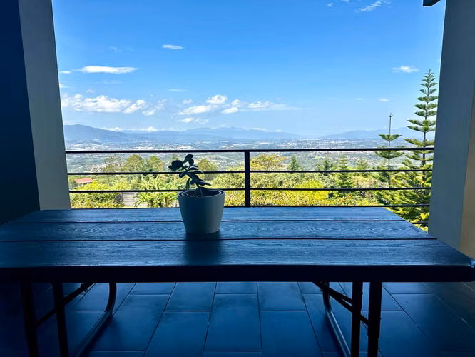 VENDO CASA EN BARVA-HEREDIA.