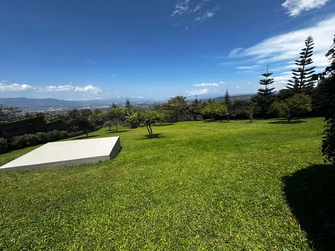 VENDO CASA EN BARVA-HEREDIA.