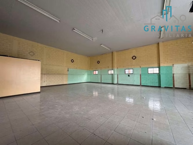 Alquiler de bodega en Guadalupe, uso de suelo mixto 350m2 ID 1997