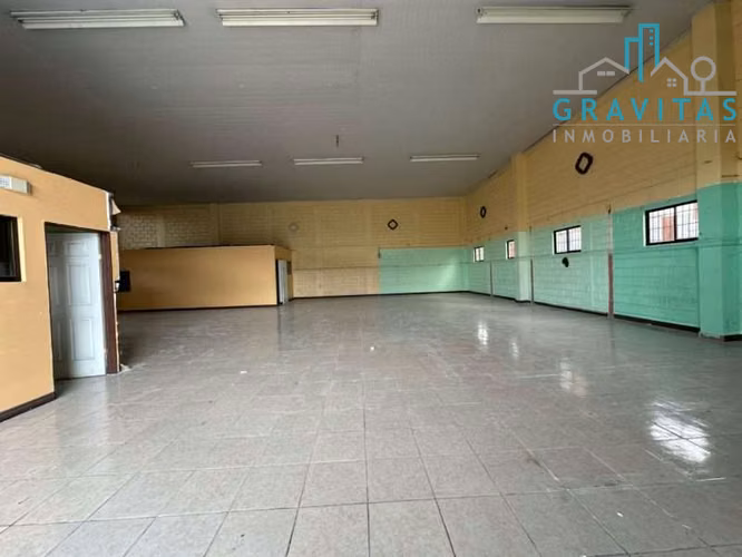 Alquiler de bodega en Guadalupe, uso de suelo mixto 350m2 ID 1997