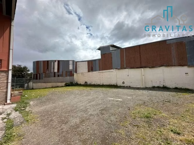 Alquiler de bodega en Guadalupe, uso de suelo mixto 350m2 ID 1997