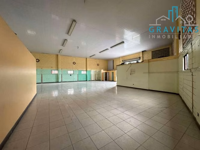 Alquiler de bodega en Guadalupe, uso de suelo mixto 350m2 ID 1997